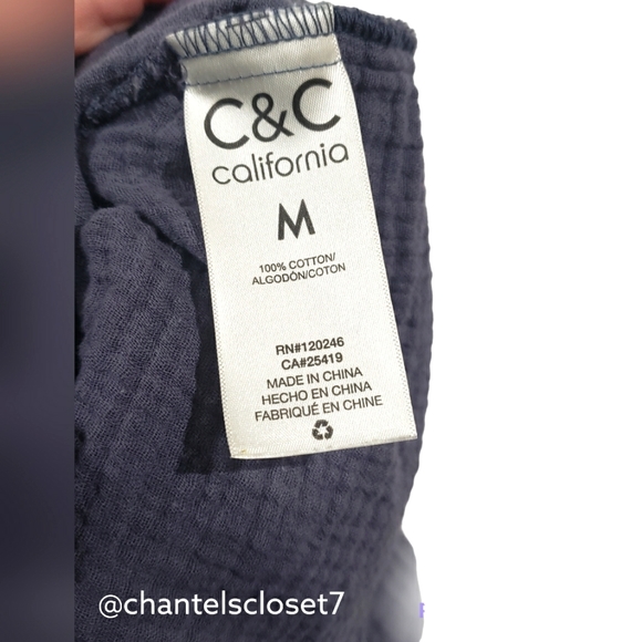 🏷2 For $20!!🏷C&C California Sweater - Light Blue/Grey Color - Medium - Picture 4 of 5